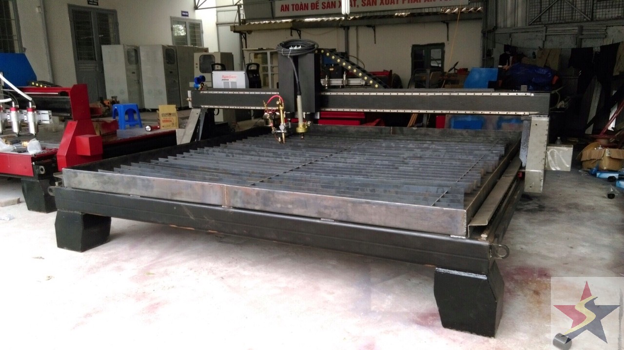 Gia công cắt thép tấm trên máy cnc plasma, Gia công cắt thép, Gia công cắt thép tấm, Gia công cơ khí, Phương pháp cắt plasma