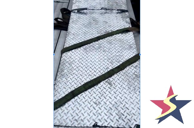 tôn gân dập 2 ly, Cơ khí Sao Việt, nhà xưởng, cầu thang, hành lang chống trượt,  cầu thang nhà xưởng