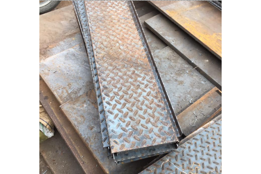 gia công cắt sắt tấm, cắt sắt tấm, sắt tấm làm cầu thang, Cầu thang, Sắt tấm, Xưởng Sao Việt