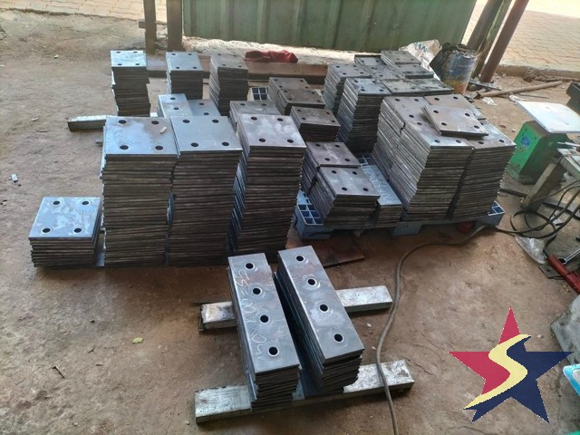 Bản Mã 100x100, Bản mã 100x100 là gì, Xây Dựng Nhà Xưởng, thép tấm dày, chấn dập, cắt CNC, nhà xưởng, kho bãi, nhà thép tiền chế, xây dựng nhà xưởng