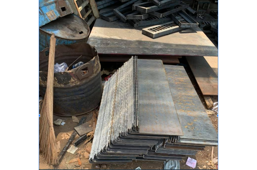 Bán Bậc Cầu Thang Sắt, bậc cầu thang sắt nhà xưởng, Bậc Cầu Thang Sắt, cầu thang sắt nhà xưởng
