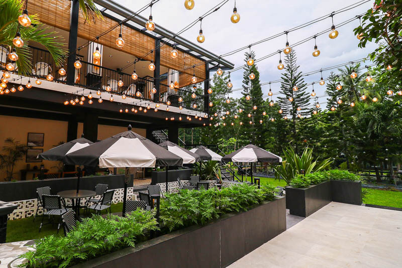 Khung Nhà Sắt Tiền Chế, hệ vì kèo liên kết, bậc cầu thang chống trượt